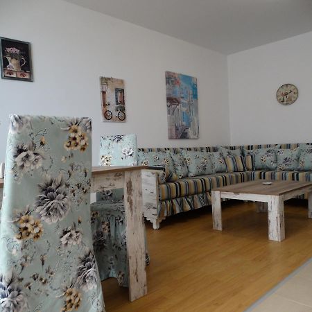 Lora Boutique Appartement Pomorie Buitenkant foto