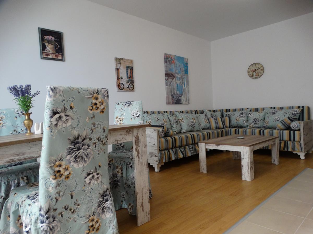 Lora Boutique Appartement Pomorie Buitenkant foto