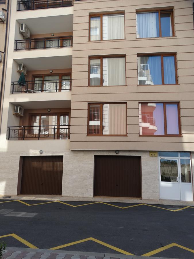 Lora Boutique Appartement Pomorie Buitenkant foto