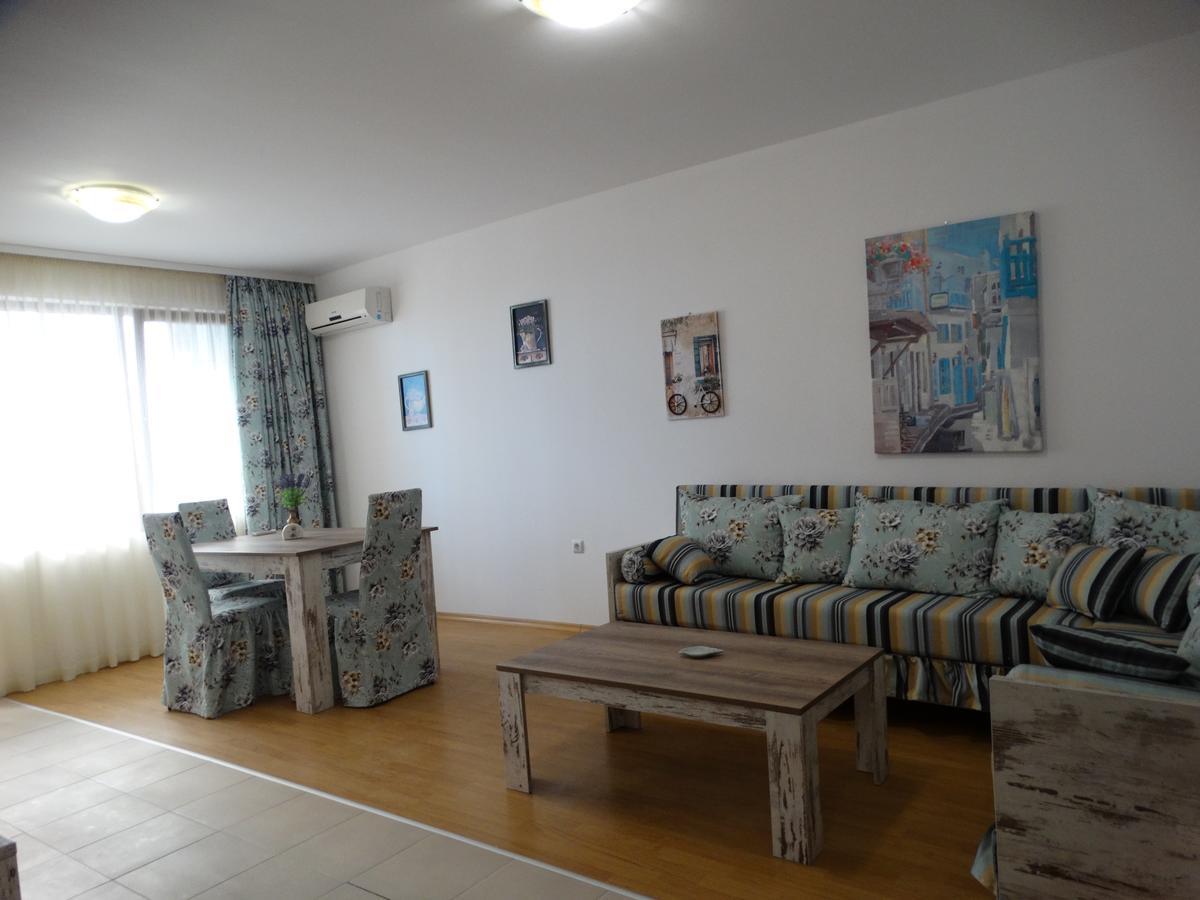Lora Boutique Appartement Pomorie Buitenkant foto