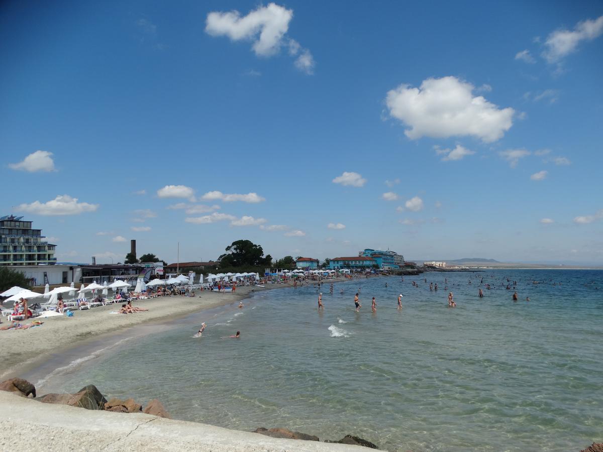 Lora Boutique Appartement Pomorie Buitenkant foto